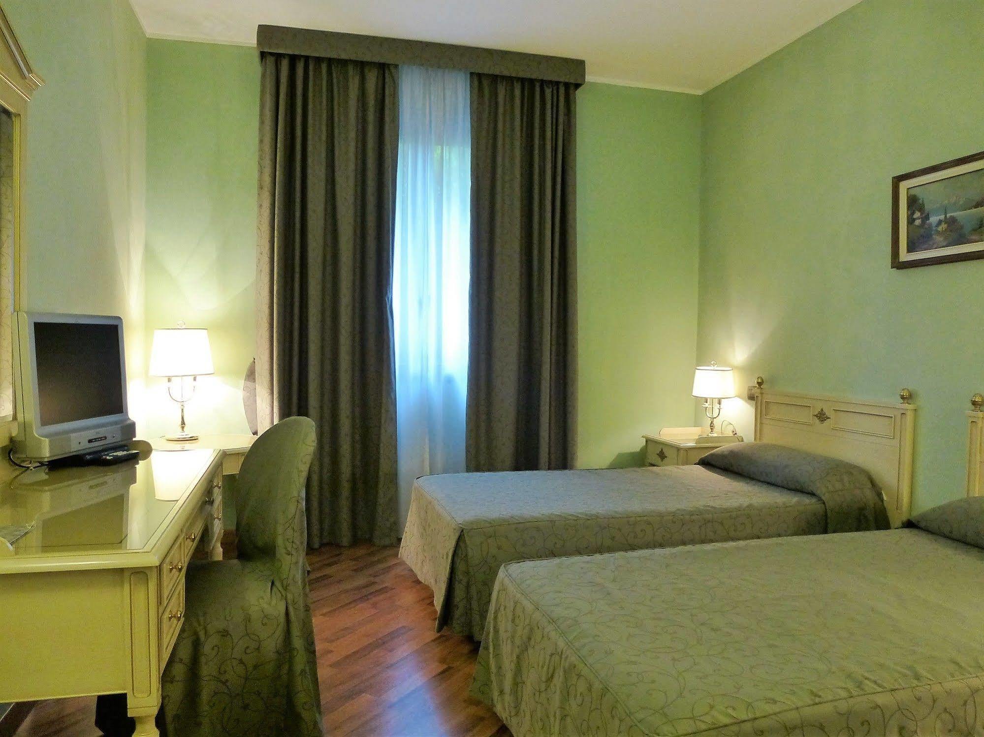 Hotel Lucrezia Borgia Ferrara Kültér fotó